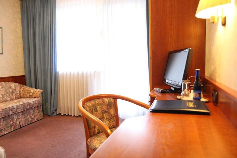 Landhotel Soderberg Bad Salzschlirf Zimmer foto