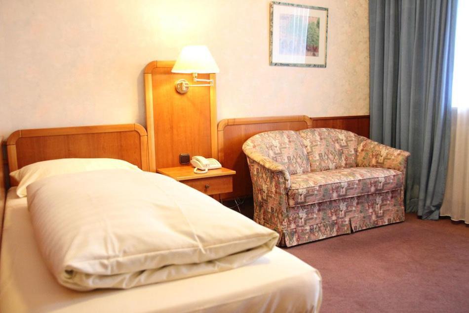 Landhotel Soderberg Bad Salzschlirf Zimmer foto